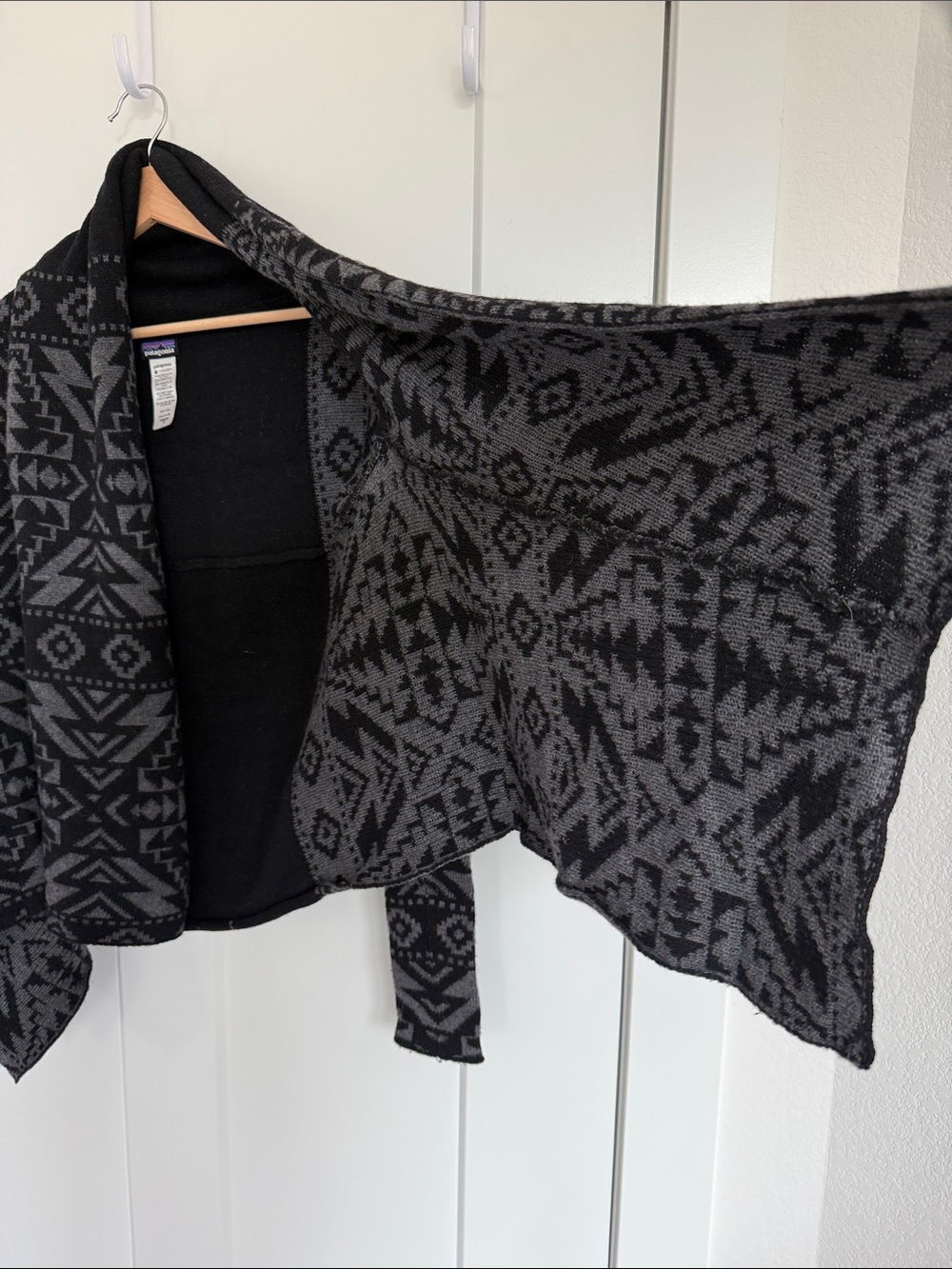 Patagonia Black & Gray Geometric Open-Front Cardigan - Picture 5 of 5